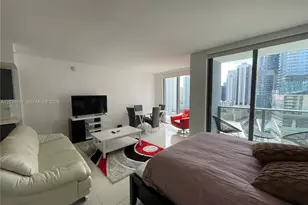 31 SE 6th St, Miami, FL 33131 - Photo 13