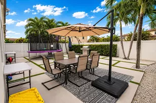 8821 W 34th Ct, Hialeah, FL 33018 - Photo 3