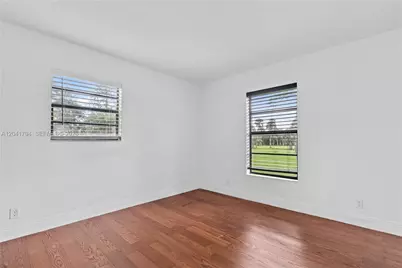9949 N 154th Rd N, Jupiter, FL 33478 - Photo 23