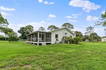 9949 N 154th Rd N, Jupiter, FL 33478 - Photo 9