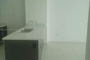 500 Brickell Ave, Miami, FL 33131 - Photo 21