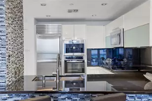 17121 Collins Ave, Sunny Isles Beach, FL 33160 - Photo 9