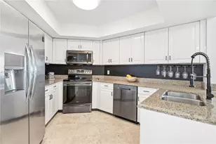 1900 Sunset Harbour Dr, Miami Beach, FL 33139 - Photo 5