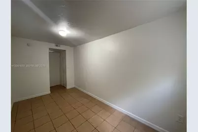 804 NW 19th Ter, Fort Lauderdale, FL 33311 - Photo 9