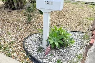 1311 N 69th Ave, Hollywood, FL 33024 - Photo 21