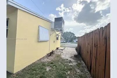 1311 N 69th Ave, Hollywood, FL 33024 - Photo 33
