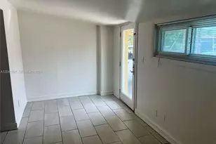 2300 SW 44th St, Dania Beach, FL 33312 - Photo 9