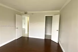 9280 Fontainebleau Bl, Miami, FL 33172 - Photo 9