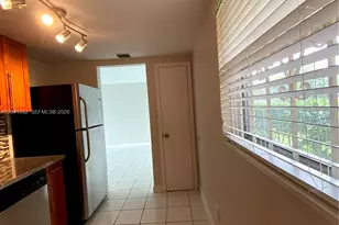 9280 Fontainebleau Bl, Miami, FL 33172 - Photo 3