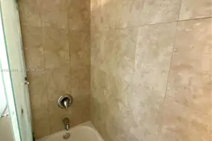 9280 Fontainebleau Bl, Miami, FL 33172 - Photo 11
