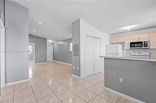 1261 SE 27th St, Homestead, FL 33035 - Photo 13