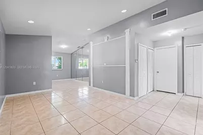 1261 SE 27th St #201, Homestead, FL 33035 - Photo 7