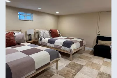 1033 NW 6th St #Unit 1, Miami, FL 33136 - Photo 17