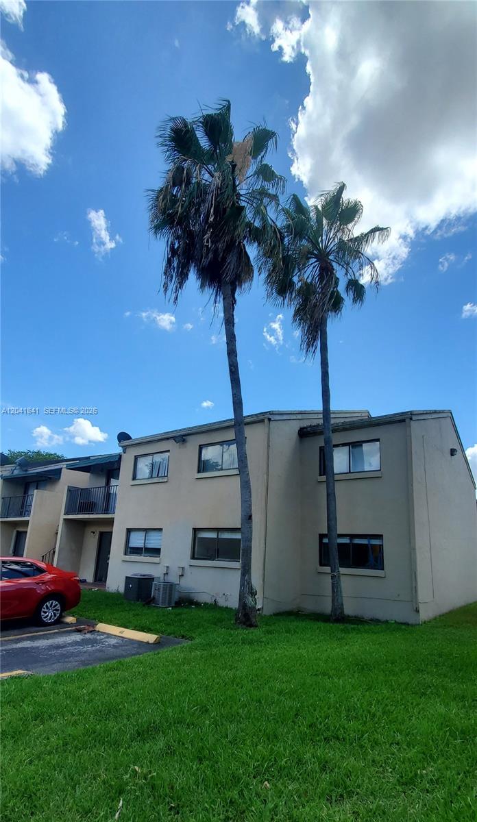 7405 SW 152nd Ave #101-3 - 7405 SW 152nd Ave #101-3, Miami, FL 33193 Luxury Property | Jose Angel Pina