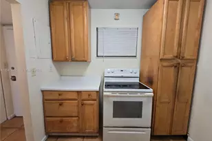 3600 NW 21st St, Lauderdale Lakes, FL 33311 - Photo 9