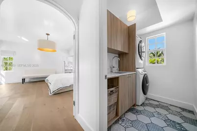 939 W 47th Ct, Miami Beach, FL 33140 - Photo 23