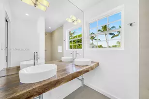 939 W 47th Ct, Miami Beach, FL 33140 - Photo 29