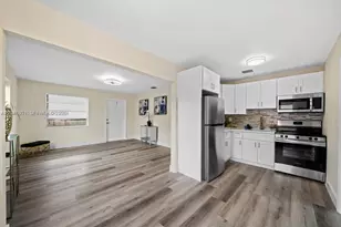 7532 Farragut St, Hollywood, FL 33024 - Photo 1