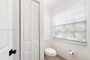 18222 SW 27th St, Miramar, FL 33029 - Photo 17