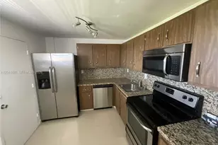 500 Three Islands Boulevard, Hallandale Beach, FL 33009 - Photo 19