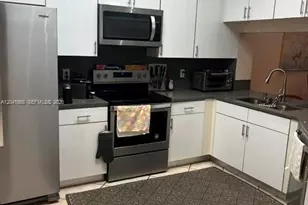 10136 Lombardy Dr, Tamarac, FL 33321 - Photo 3