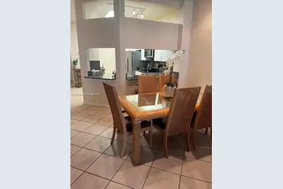 10136 Lombardy Dr, Tamarac, FL 33321 - Photo 5