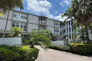 1080 99th St, Bay Harbor Islands, FL 33154 - Photo 13