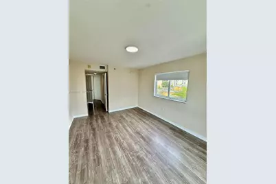 2475 NW 16th Street Rd #418, Miami, FL 33125 - Photo 17