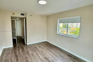 2475 NW 16th St Rd, Miami, FL 33125 - Photo 17