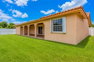 19240 NW 60th Ct, Hialeah, FL 33015 - Photo 41