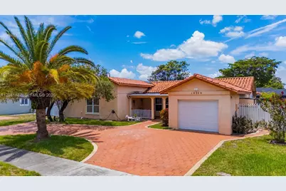 19240 NW 60th Ct, Hialeah, FL 33015 - Photo 55