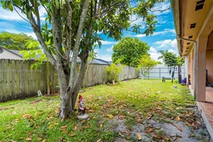 19240 NW 60th Ct, Hialeah, FL 33015 - Photo 39