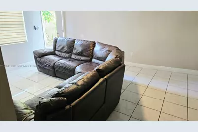 241 NW 32nd St, Miami, FL 33127 - Photo 37