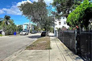241 NW 32nd St, Miami, FL 33127 - Photo 63