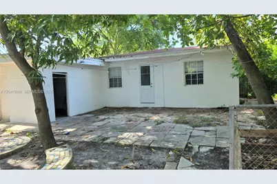 241 NW 32nd St, Miami, FL 33127 - Photo 7