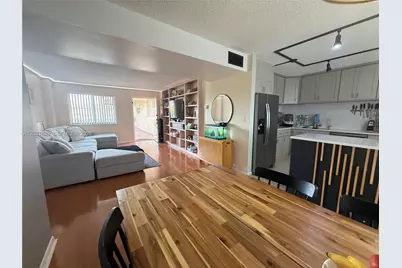 17000 NW 67th Ave #402, Hialeah, FL 33015 - Photo 5