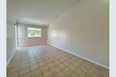 1270 SE 28th Ct #202, Homestead, FL 33035 - Photo 11