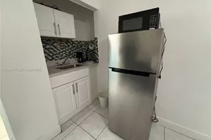 1843 Dewey St, Hollywood, FL 33020 - Photo 3