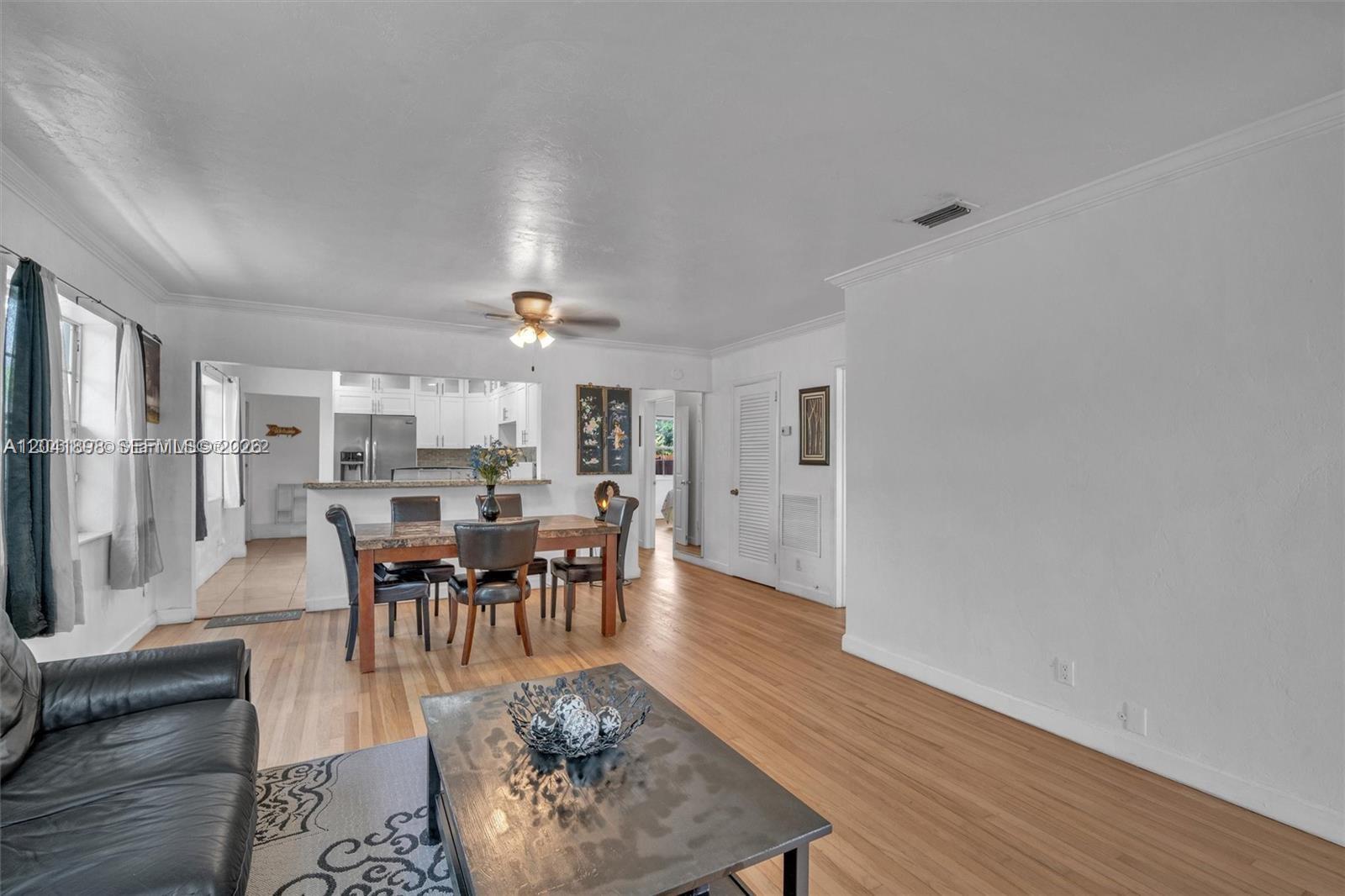 1635 Hollywood Blvd main architectural view
