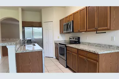 3042 Grandiflora Dr, Greenacres, FL 33467 - Photo 5