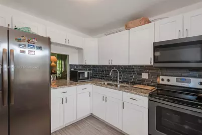 7200 NW 4th Pl #101, Margate, FL 33063 - Photo 13