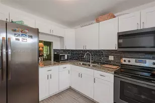 7200 NW 4th Pl, Margate, FL 33063 - Photo 13