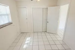 262 SW 23rd St, Fort Lauderdale, FL 33315 - Photo 5
