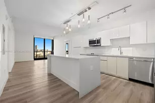 101 Diplomat Pkwy, Hallandale Beach, FL 33009 - Photo 9