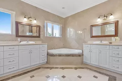3765 Prairie Ave #3765, Miami Beach, FL 33140 - Photo 59