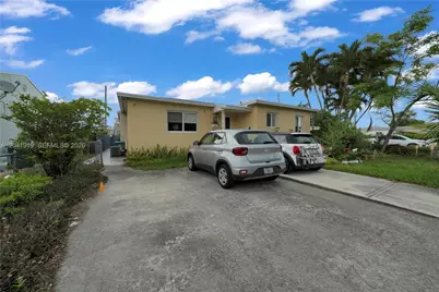 1701 NW 37th Ave #B, Miami, FL 33125 - Photo 13