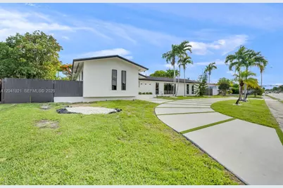 8430 SW 88th St, Miami, FL 33156 - Photo 3