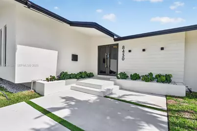 8430 SW 88th St, Miami, FL 33156 - Photo 3