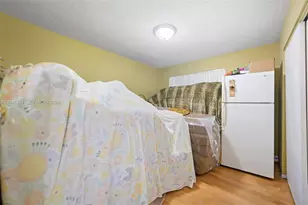 906 SW 8th Ave, Hallandale Beach, FL 33009 - Photo 19