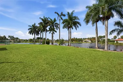 16170 Saddle Ln, Weston, FL 33326 - Photo 7